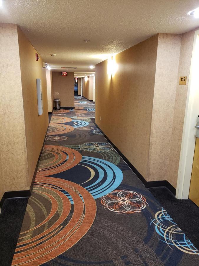Super 8 By Wyndham Hattiesburg South מראה חיצוני תמונה